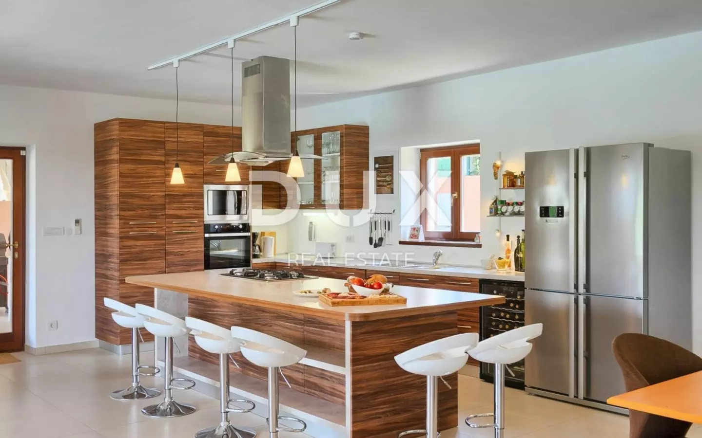 3-bedroom Detached House In Sveti Lovreč, Croatia (250 M²)