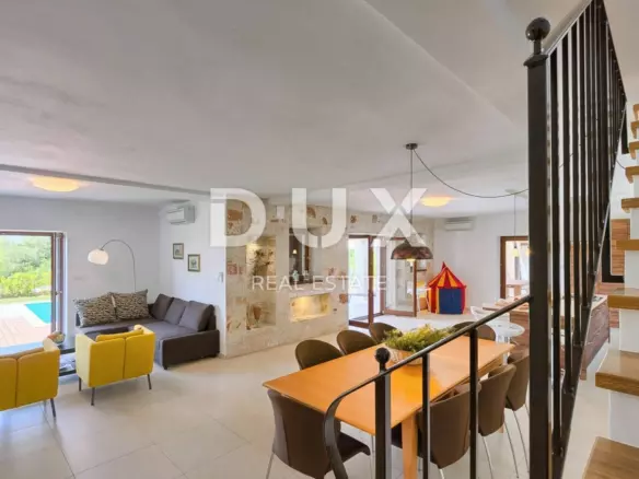 3-bedroom Detached House In Sveti Lovreč, Croatia (250 M²)