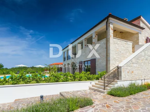3-bedroom Detached House In Sveti Lovreč, Croatia (250 M²)