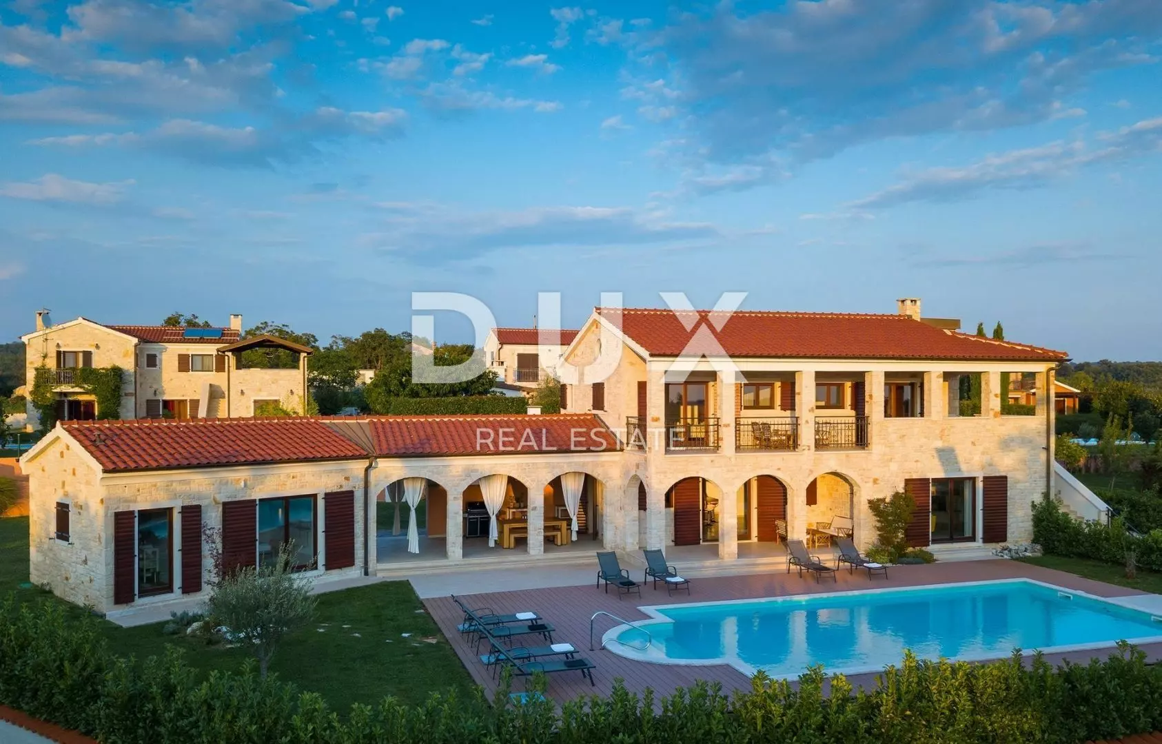 3-bedroom Detached House In Sveti Lovreč, Croatia (250 M²)