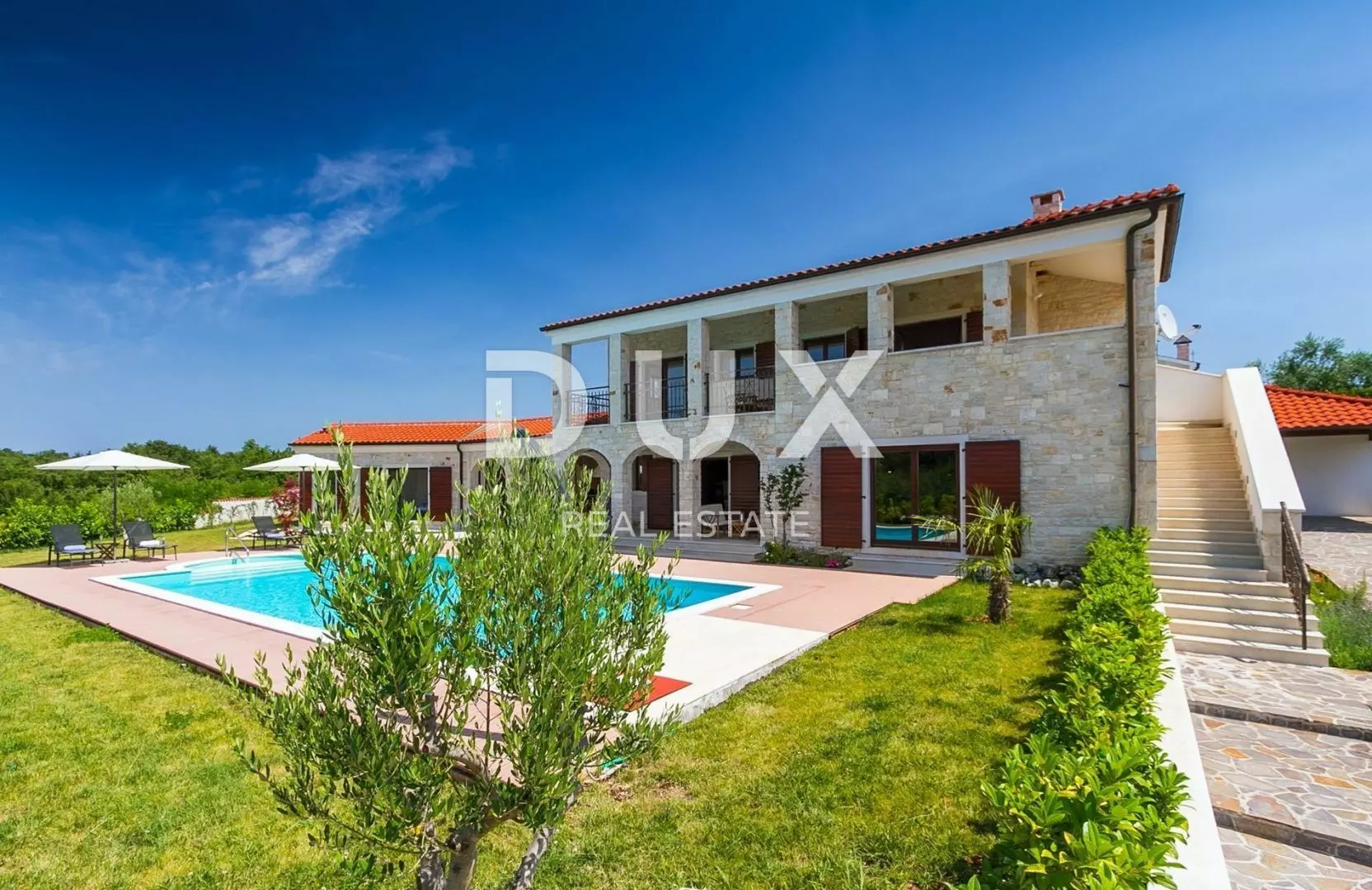 3-bedroom Detached House In Sveti Lovreč, Croatia (250 M²)