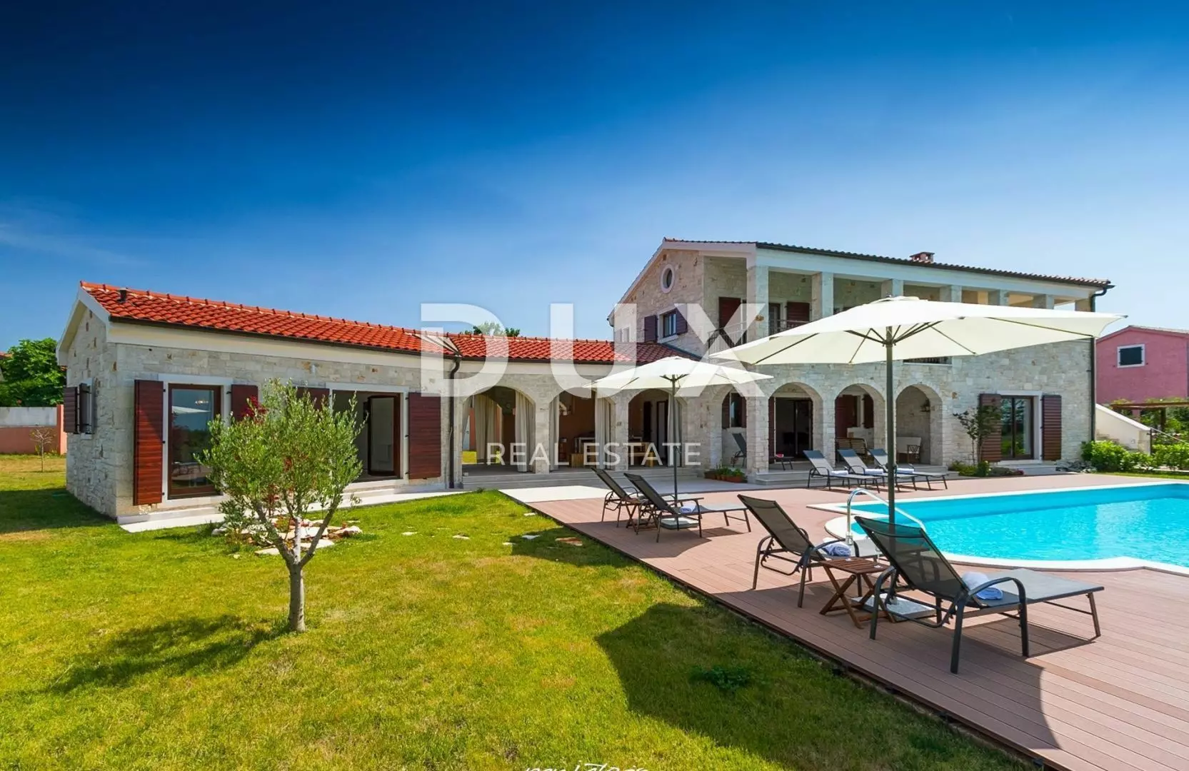 3-bedroom Detached House In Sveti Lovreč, Croatia (250 M²)