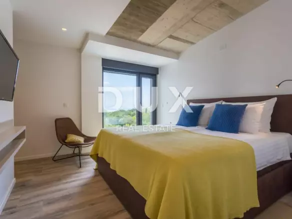 3-bedroom Villa In Vrh, Croatia (223 M²)