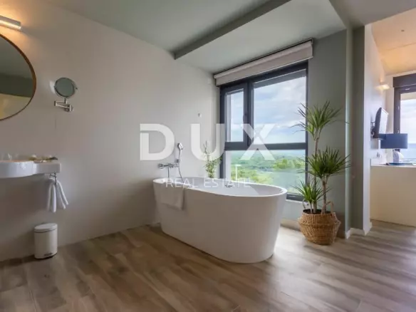 3-bedroom Villa In Vrh, Croatia (223 M²)