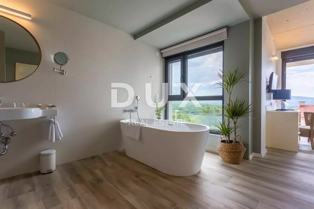 3-bedroom Villa In Vrh, Croatia (223 M²)