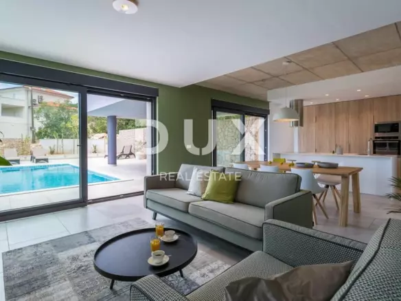 3-bedroom Villa In Vrh, Croatia (223 M²)