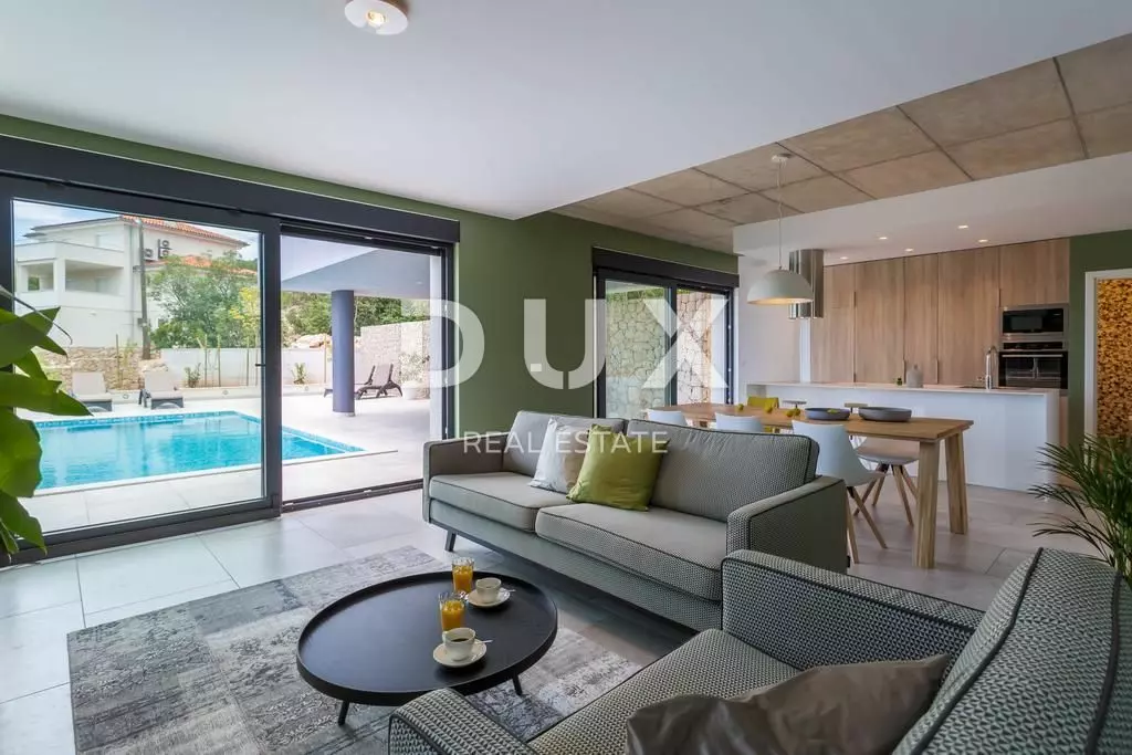 3-bedroom Villa In Vrh, Croatia (223 M²)
