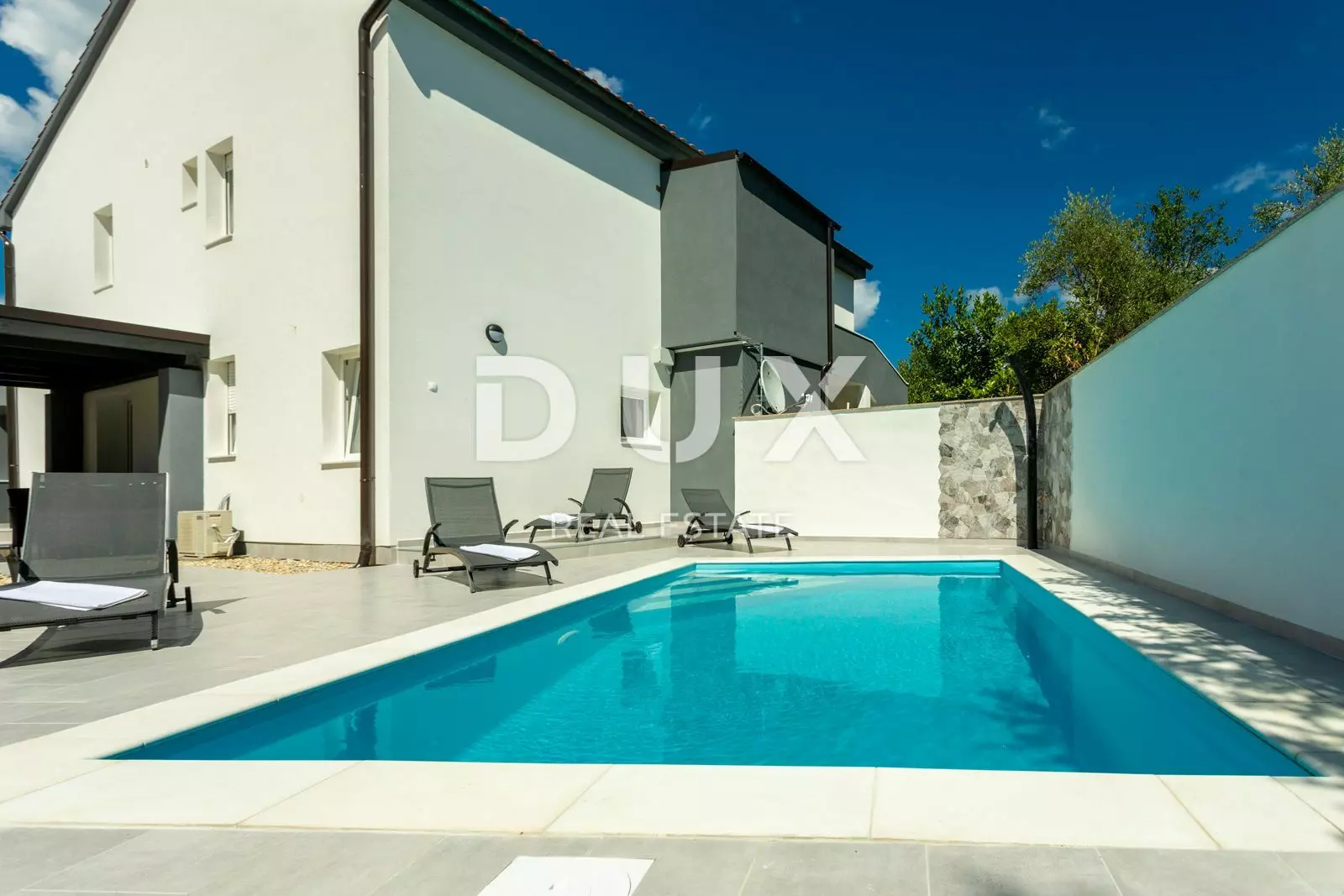 3-bedroom Detached House In Soline, Croatia (110 M²)