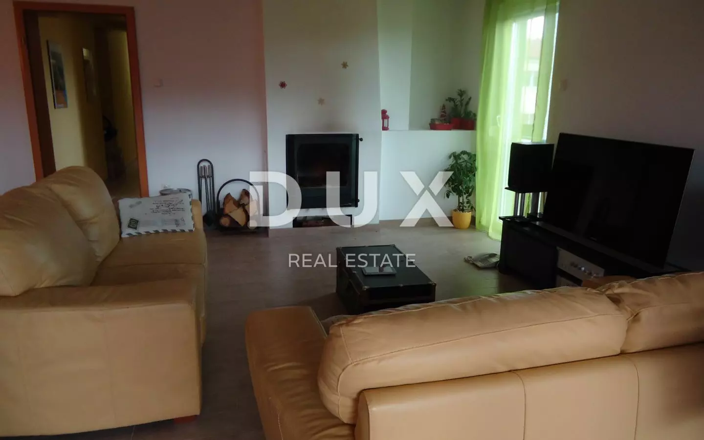 3-bedroom Apartment In Brešca, Croatia (137,77 M²)