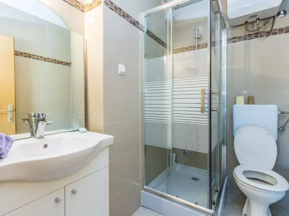 4-bedroom Apartment In Njivice, Croatia (148 M²)
