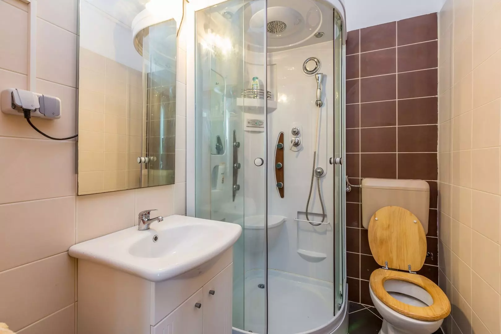 4-bedroom Apartment In Njivice, Croatia (148 M²)