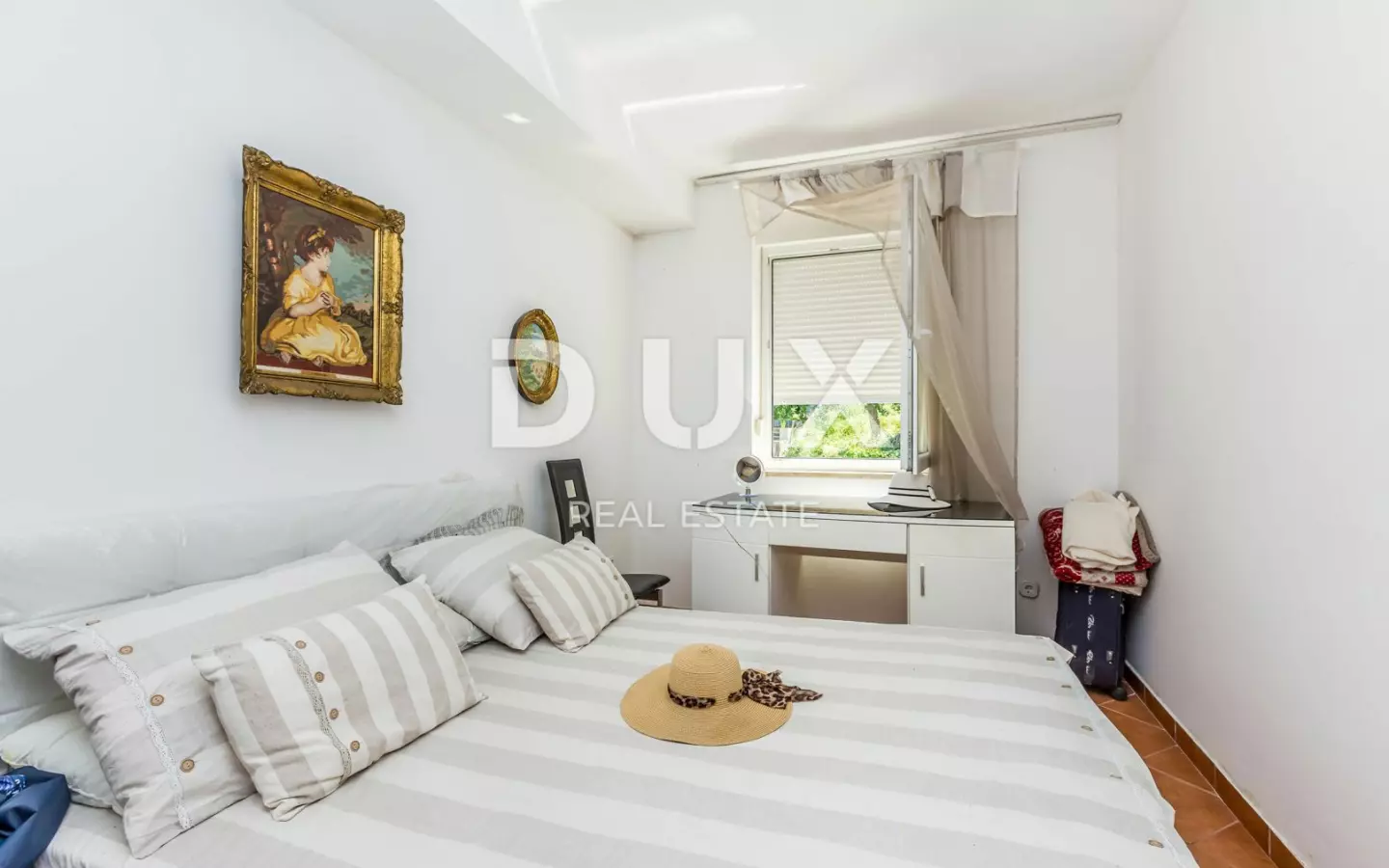 4-bedroom Apartment In Njivice, Croatia (148 M²)