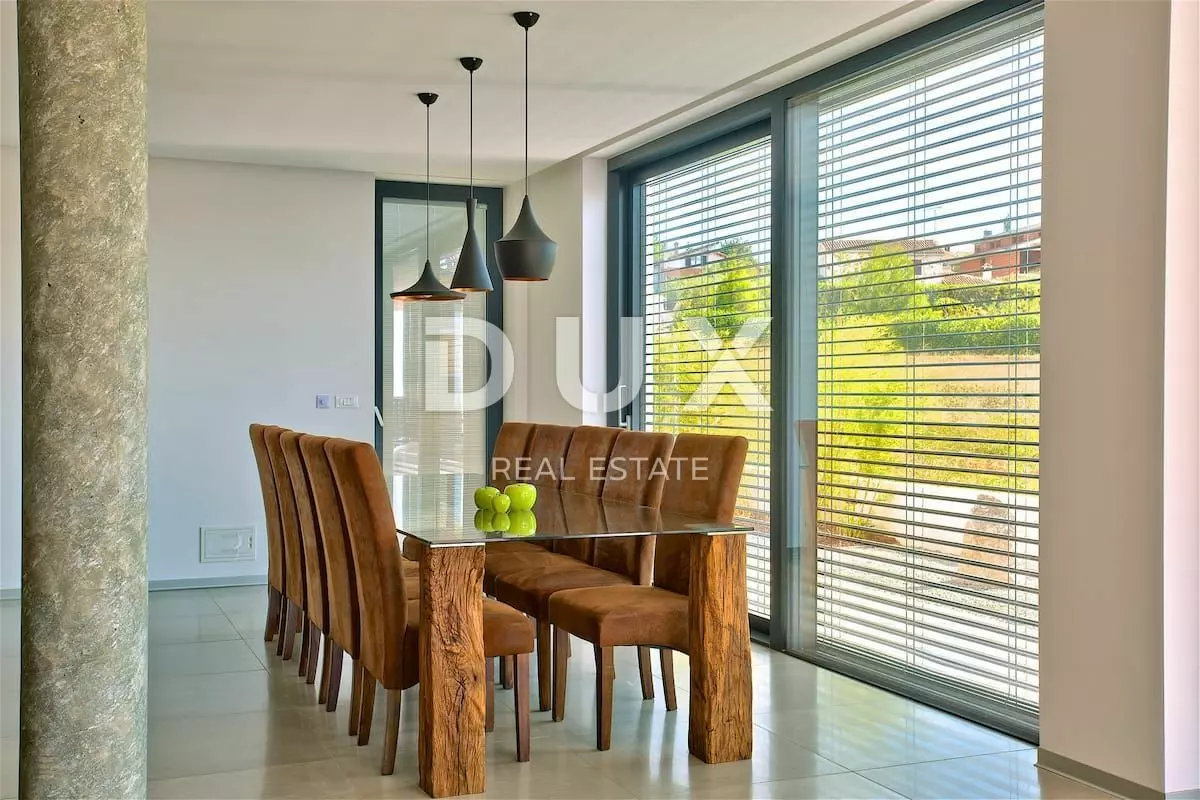 5-bedroom Villa In Višnjan, Croatia (370 M²)