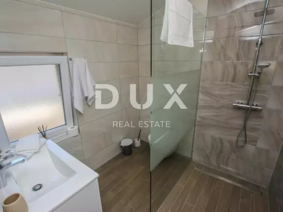 5-bedroom Detached House In Rogovići, Croatia (450 M²)