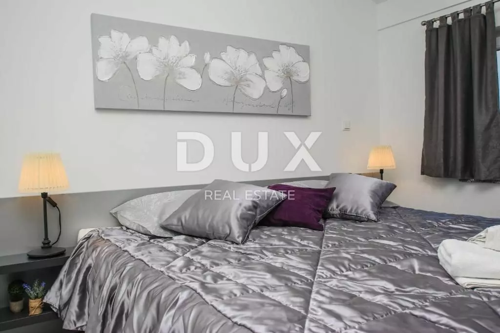 5-bedroom Detached House In Rogovići, Croatia (450 M²)