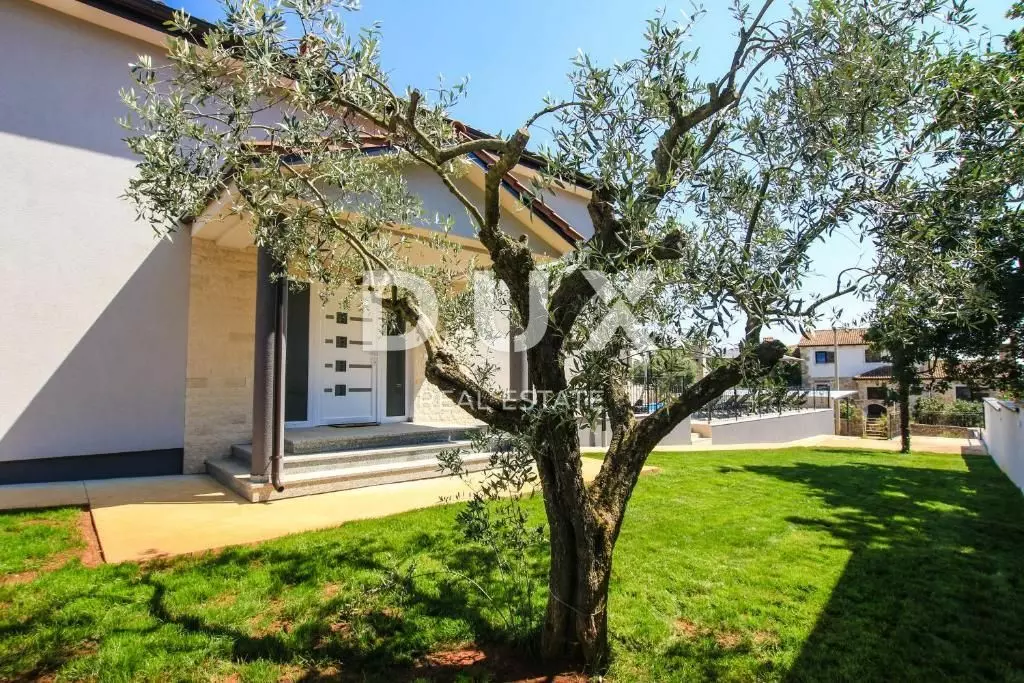 5-bedroom Detached House In Rogovići, Croatia (450 M²)