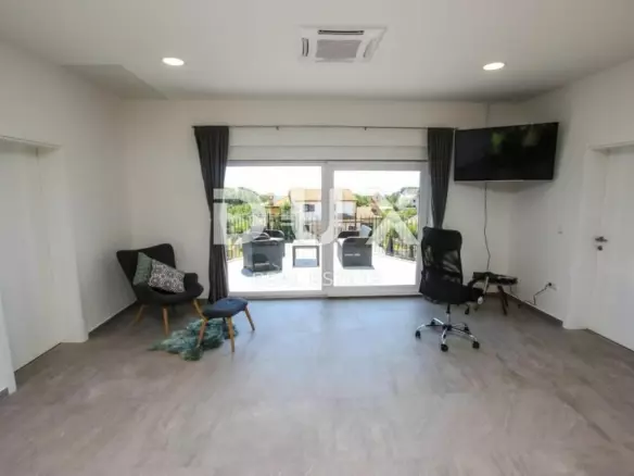 5-bedroom Detached House In Rogovići, Croatia (450 M²)