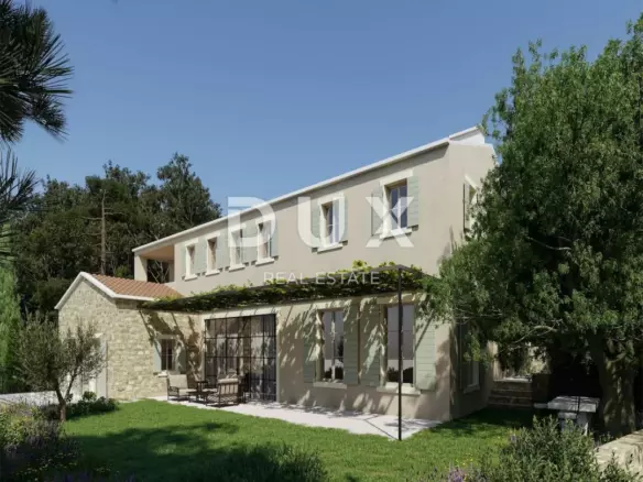 4-bedroom Villa In Brtonigla, Croatia (270 M²)