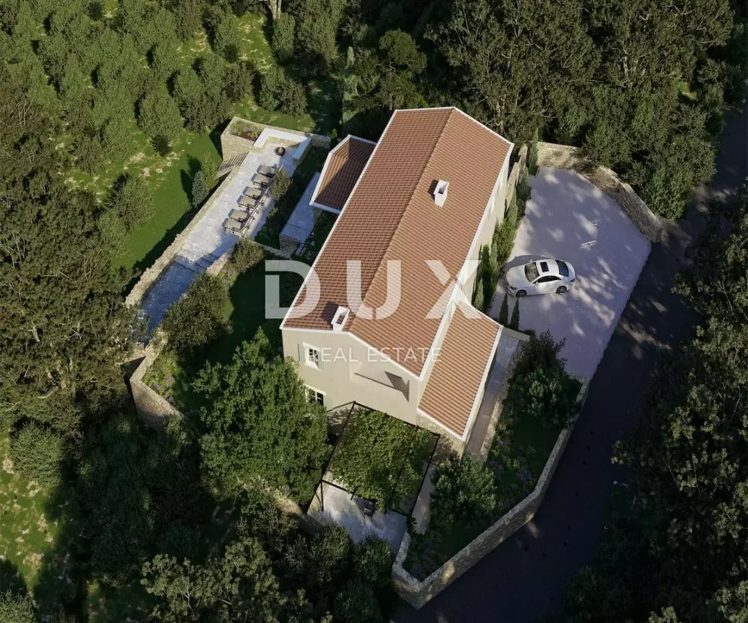 4-bedroom Villa In Brtonigla, Croatia (270 M²)