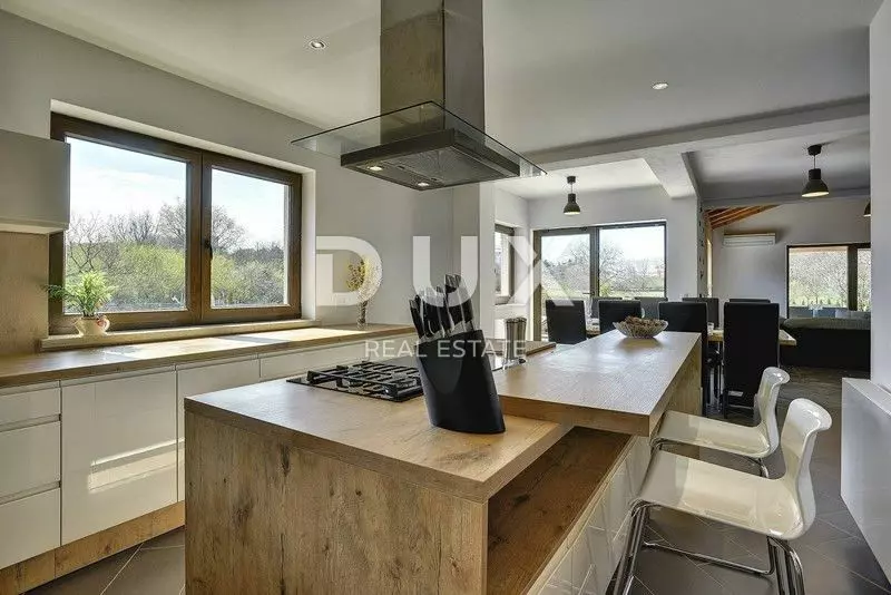 4-bedroom Villa In Rovinjsko Selo, Croatia (385 M²)