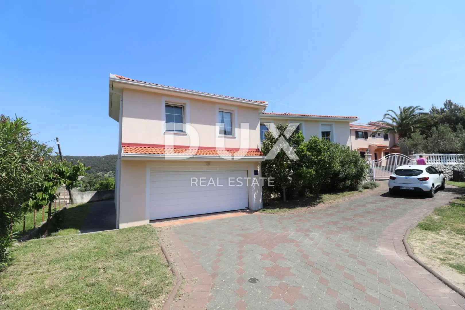 5-bedroom Villa In Supetarska Draga, Croatia (410 M²)