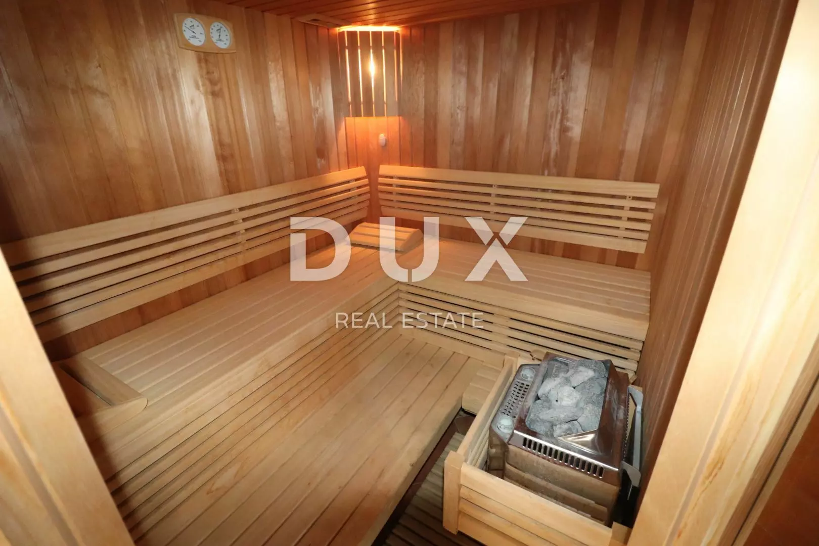 5-bedroom Villa In Supetarska Draga, Croatia (410 M²)
