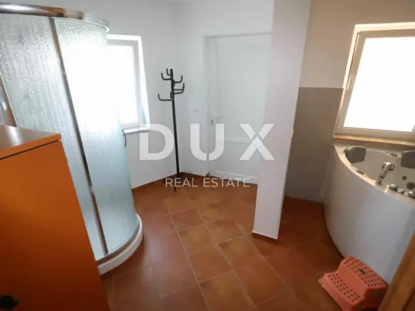 5-bedroom Villa In Supetarska Draga, Croatia (410 M²)