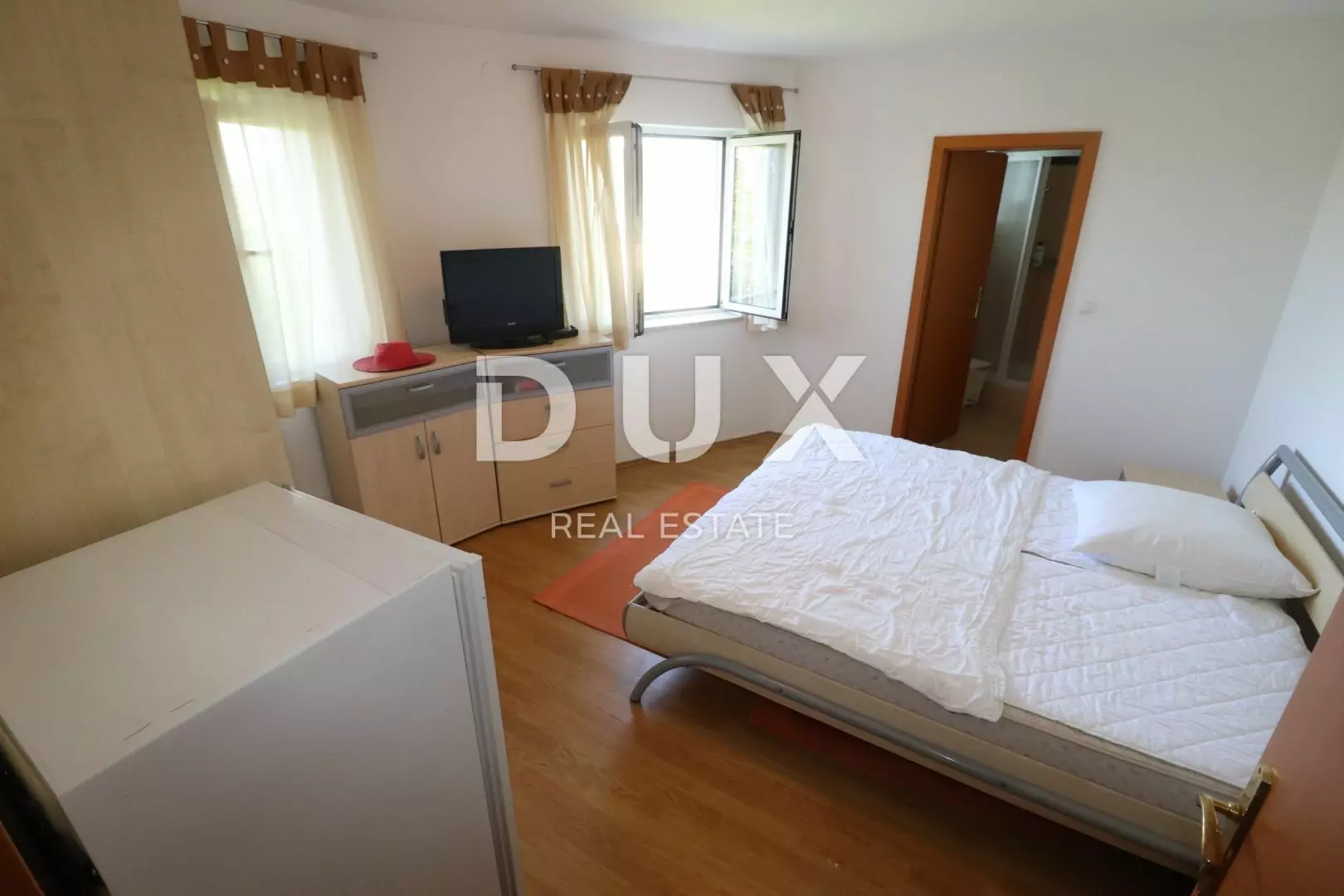 5-bedroom Villa In Supetarska Draga, Croatia (410 M²)