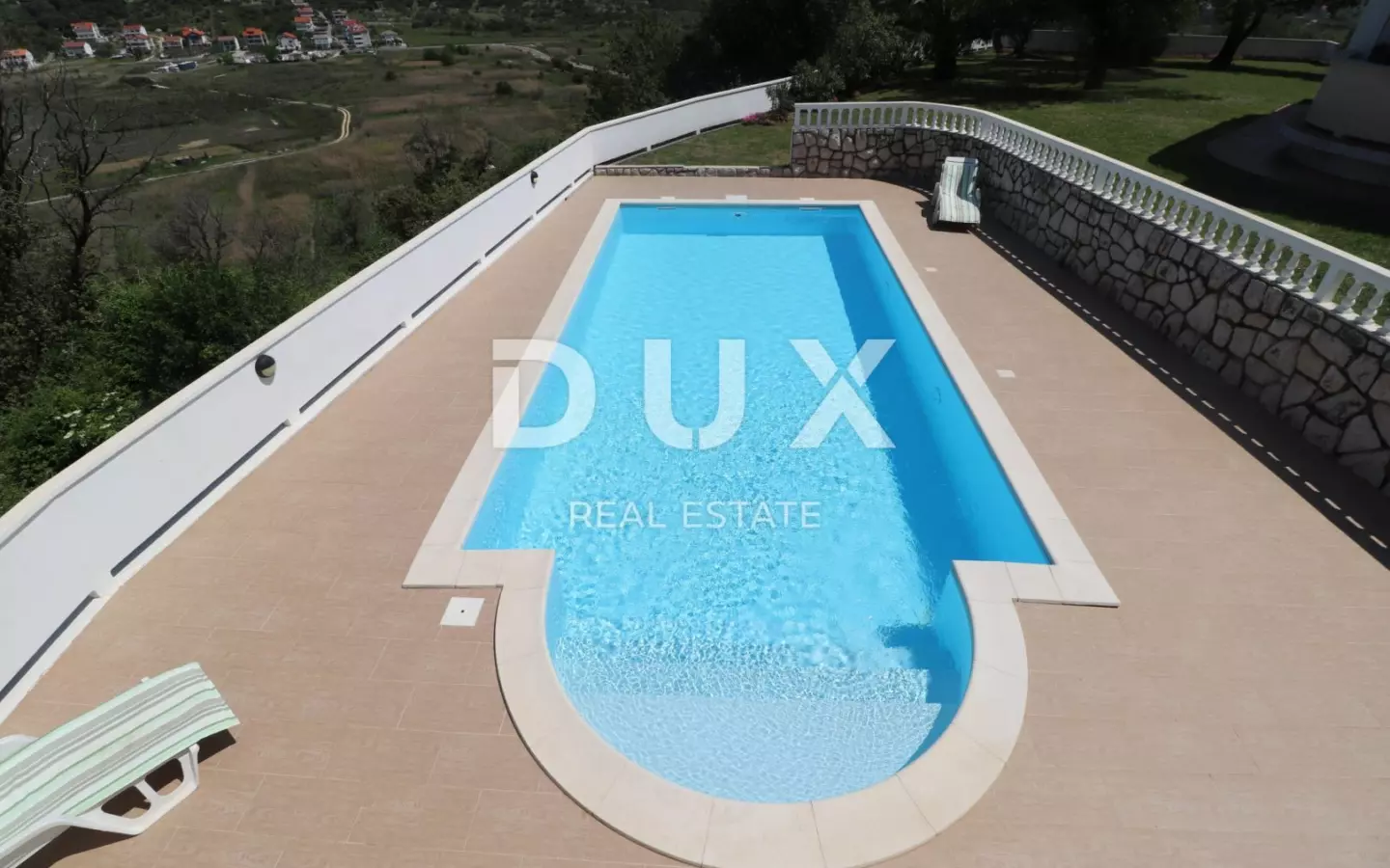 5-bedroom Villa In Supetarska Draga, Croatia (410 M²)