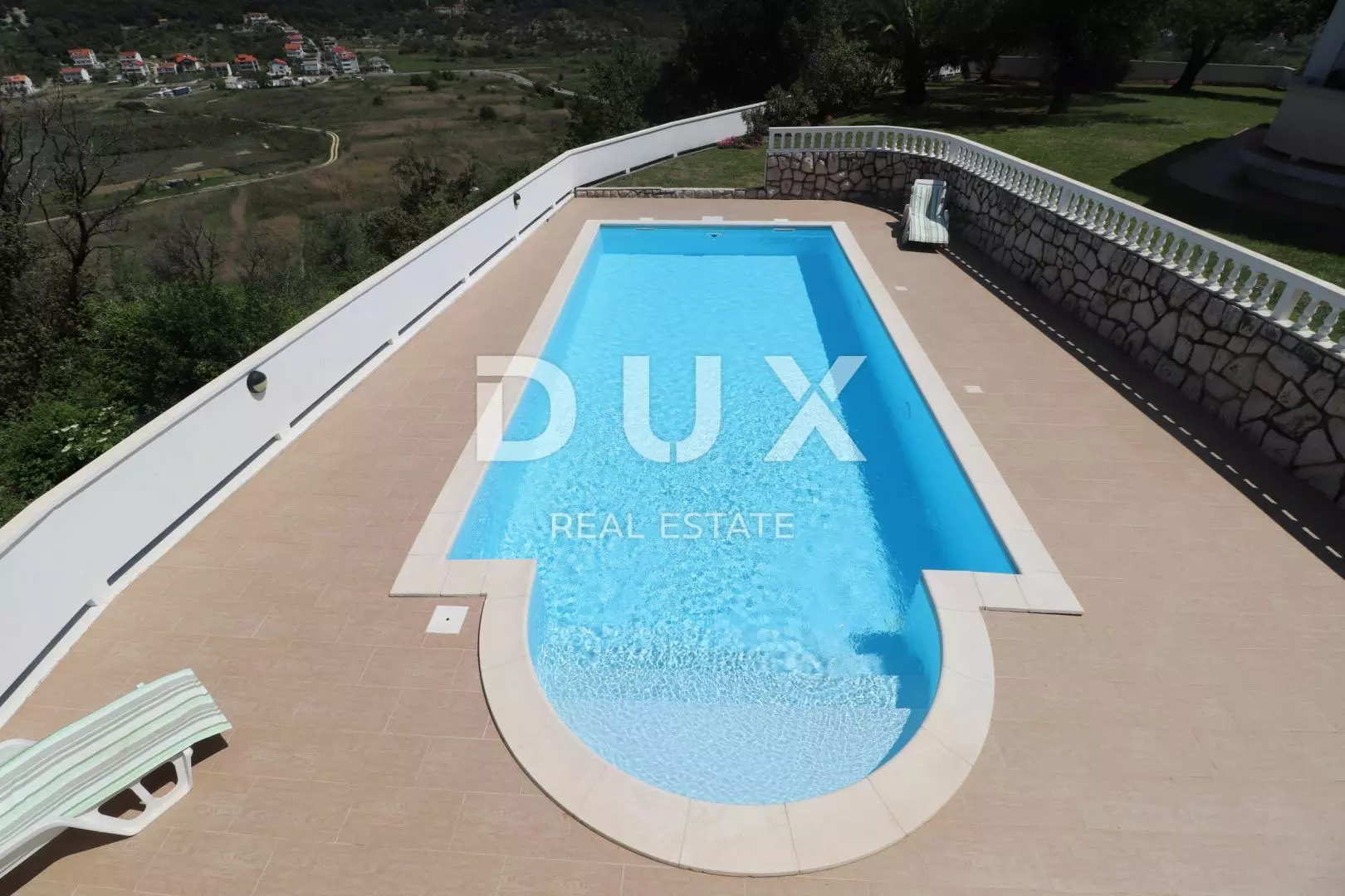 5-bedroom Villa In Supetarska Draga, Croatia (410 M²)