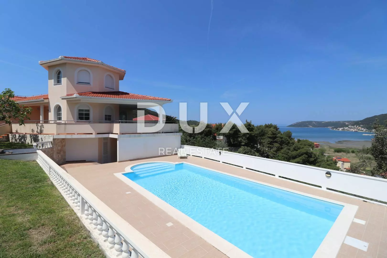 5-bedroom Villa In Supetarska Draga, Croatia (410 M²)