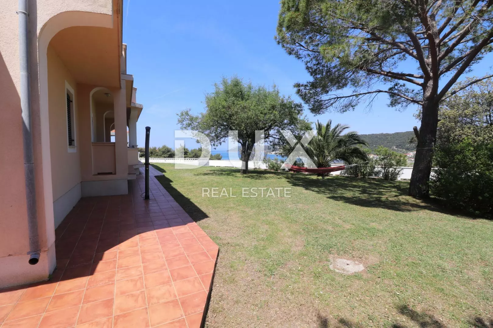 5-bedroom Villa In Supetarska Draga, Croatia (410 M²)
