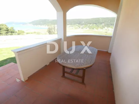 5-bedroom Villa In Supetarska Draga, Croatia (410 M²)