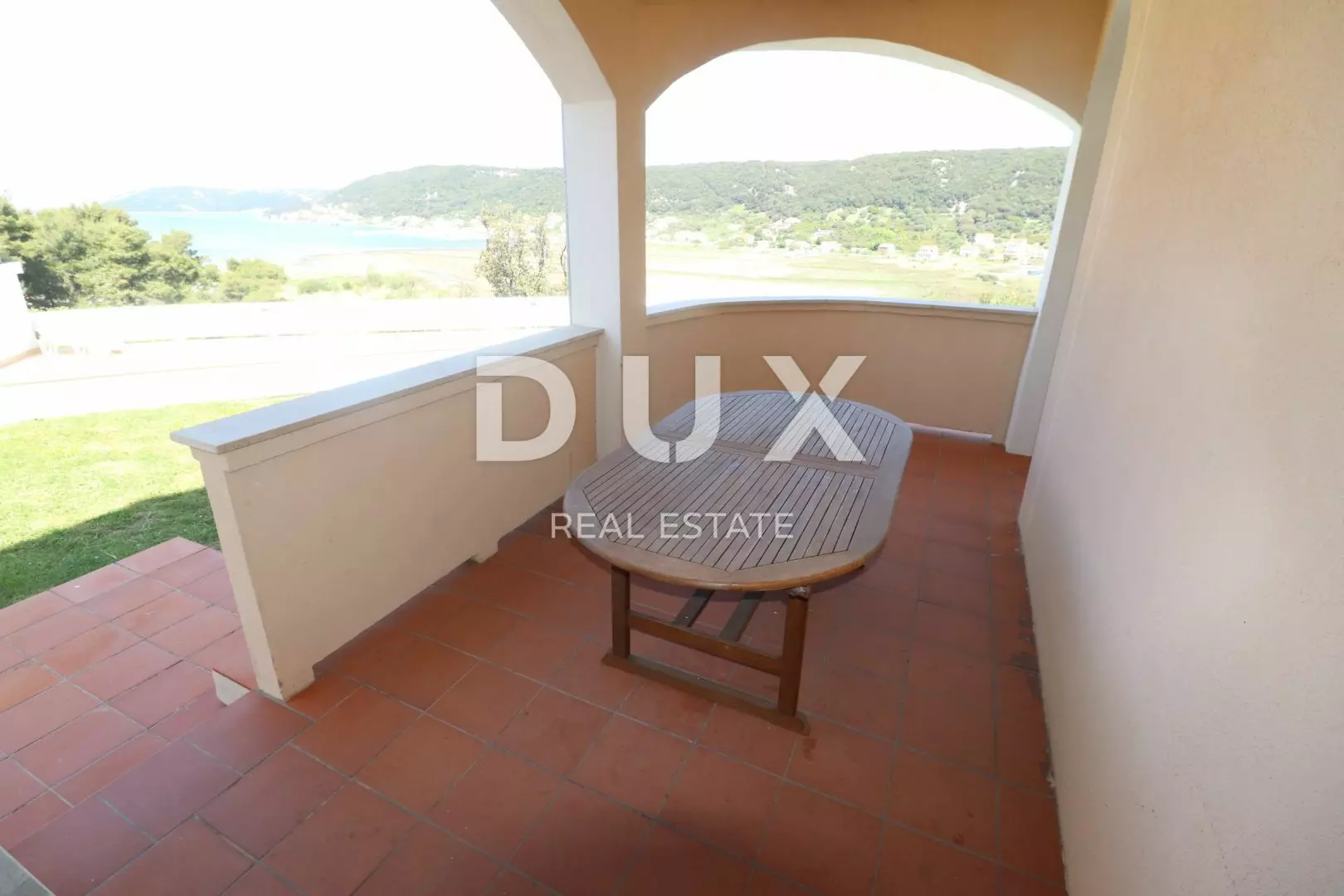 5-bedroom Villa In Supetarska Draga, Croatia (410 M²)