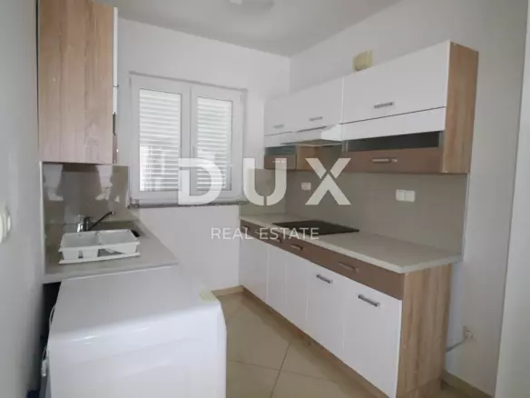 2-bedroom Apartment In Klenovica, Croatia (97 M²)