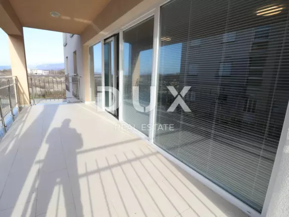 2-bedroom Apartment In Klenovica, Croatia (97 M²)