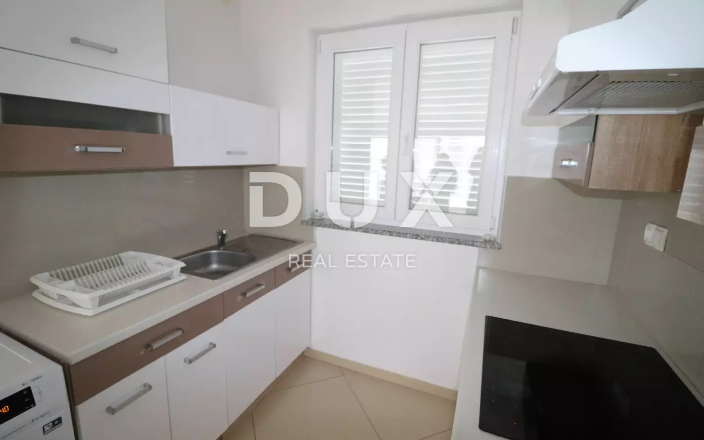 2-bedroom Apartment In Klenovica, Croatia (97 M²)