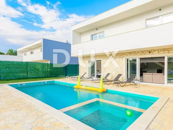4-bedroom Villa In Juršići, Croatia (243 M²)