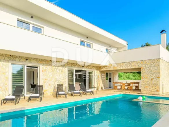 4-bedroom Villa In Juršići, Croatia (243 M²)