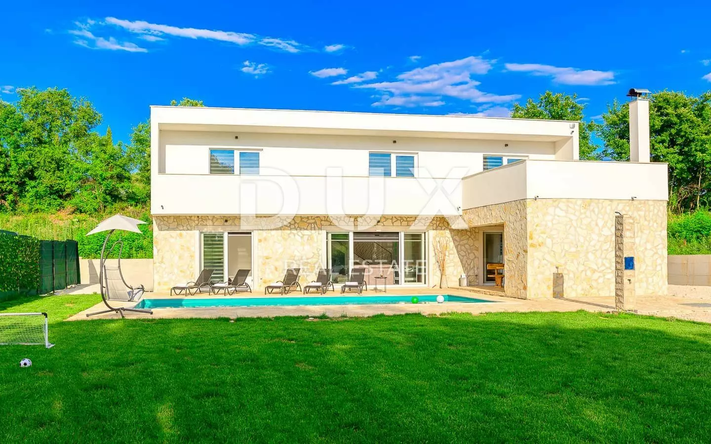 4-bedroom Villa In Juršići, Croatia (243 M²)