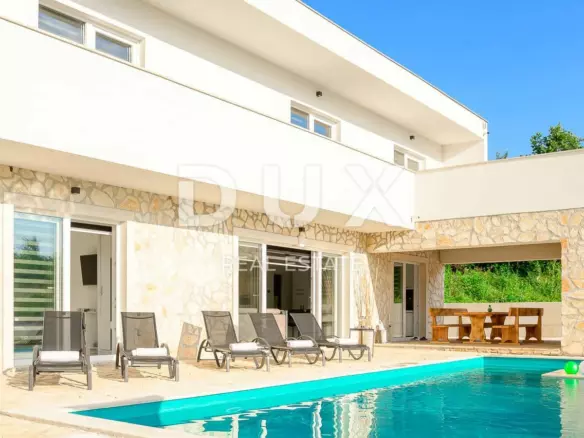 4-bedroom Villa In Juršići, Croatia (243 M²)