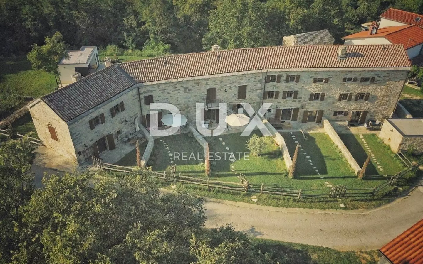 14-bedroom Detached House In Grožnjan, Croatia (409 M²)