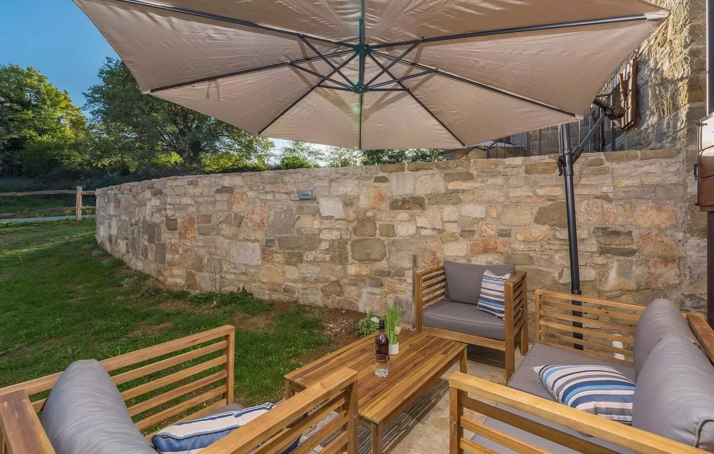 14-bedroom Detached House In Grožnjan, Croatia (409 M²)