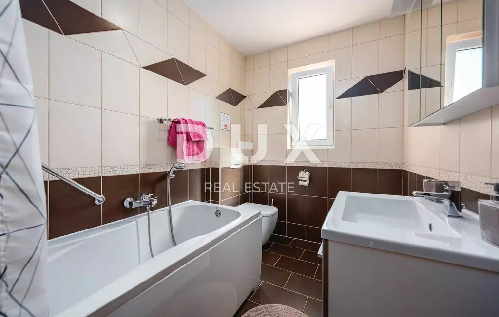 3-bedroom Detached House In Lovrečica, Croatia (197 M²)