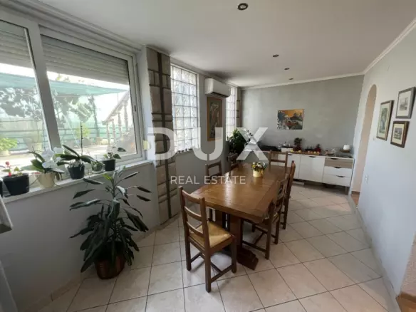 3-bedroom Apartment In Zamet, Croatia (88 M²)