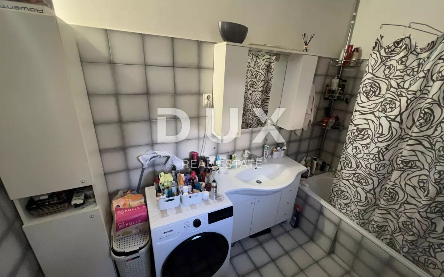 3-bedroom Apartment In Zamet, Croatia (88 M²)