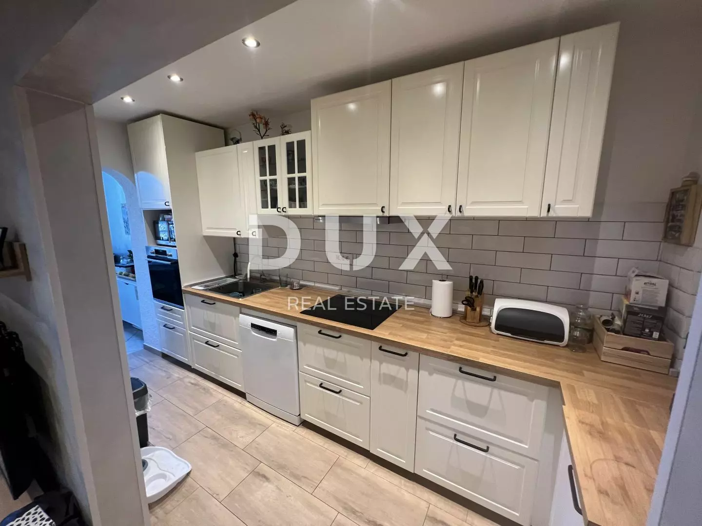 3-bedroom Apartment In Zamet, Croatia (88 M²)