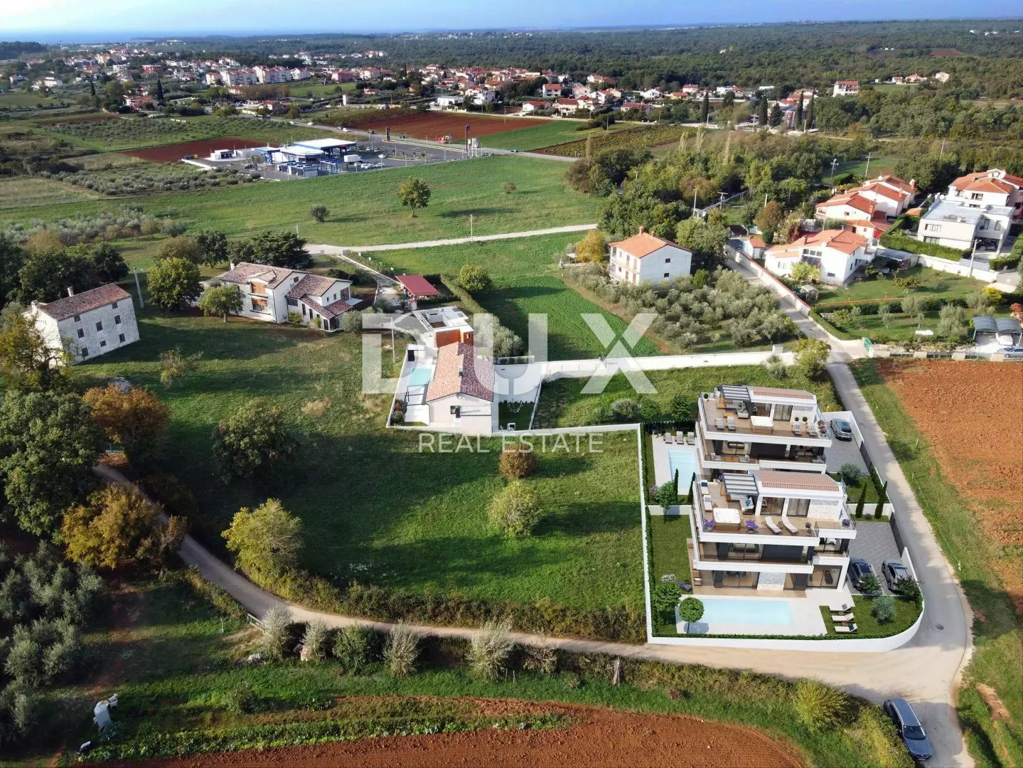4-bedroom Villa In Poreč, Croatia (233 M²)