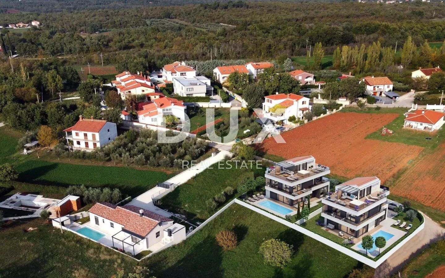4-bedroom Villa In Poreč, Croatia (233 M²)