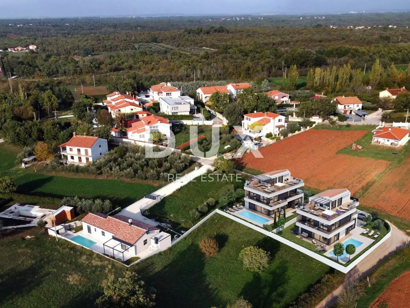 4-bedroom Villa In Poreč, Croatia (233 M²)